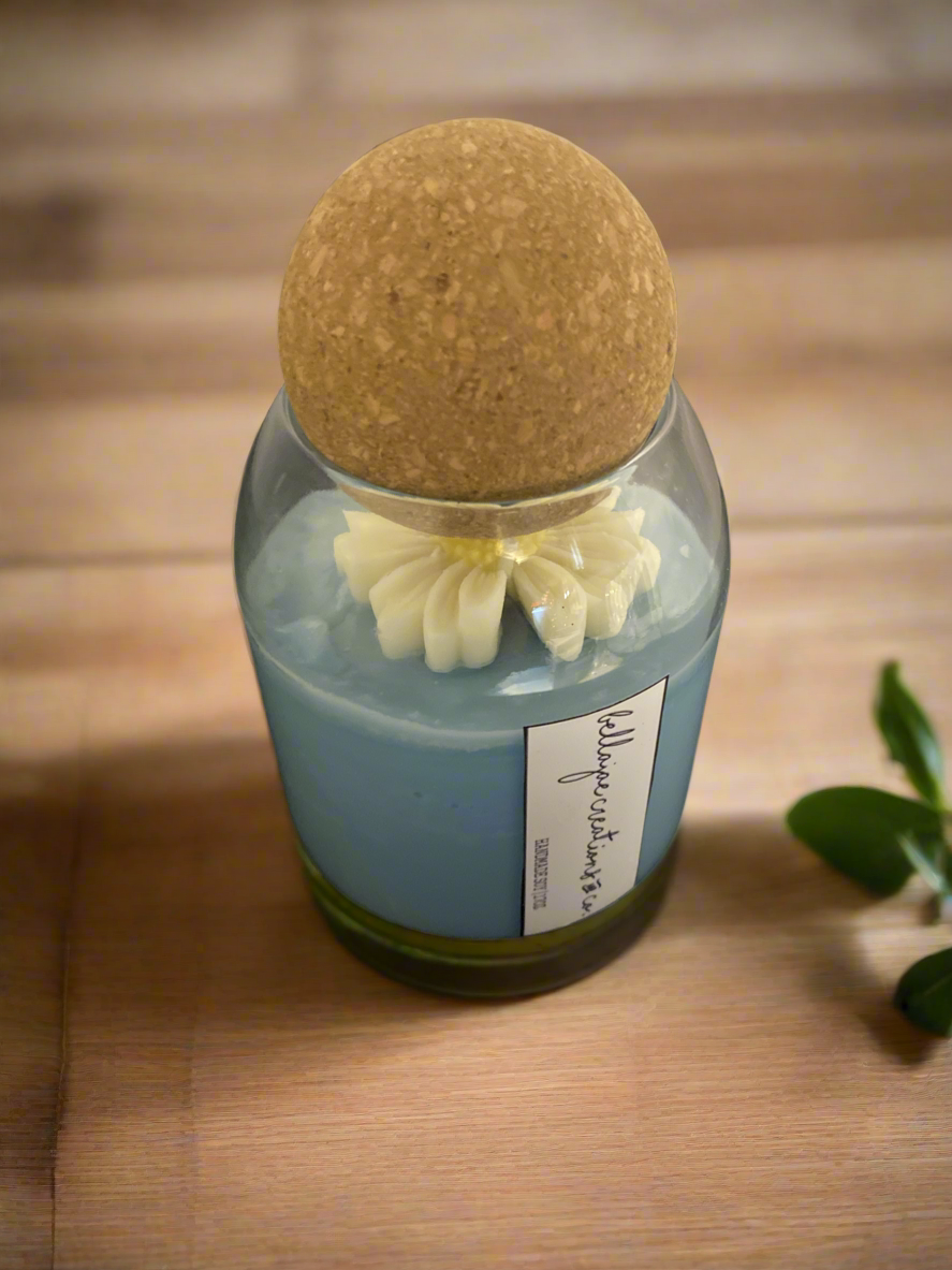 Daisy Springtime Scented 15oz Soy Candle