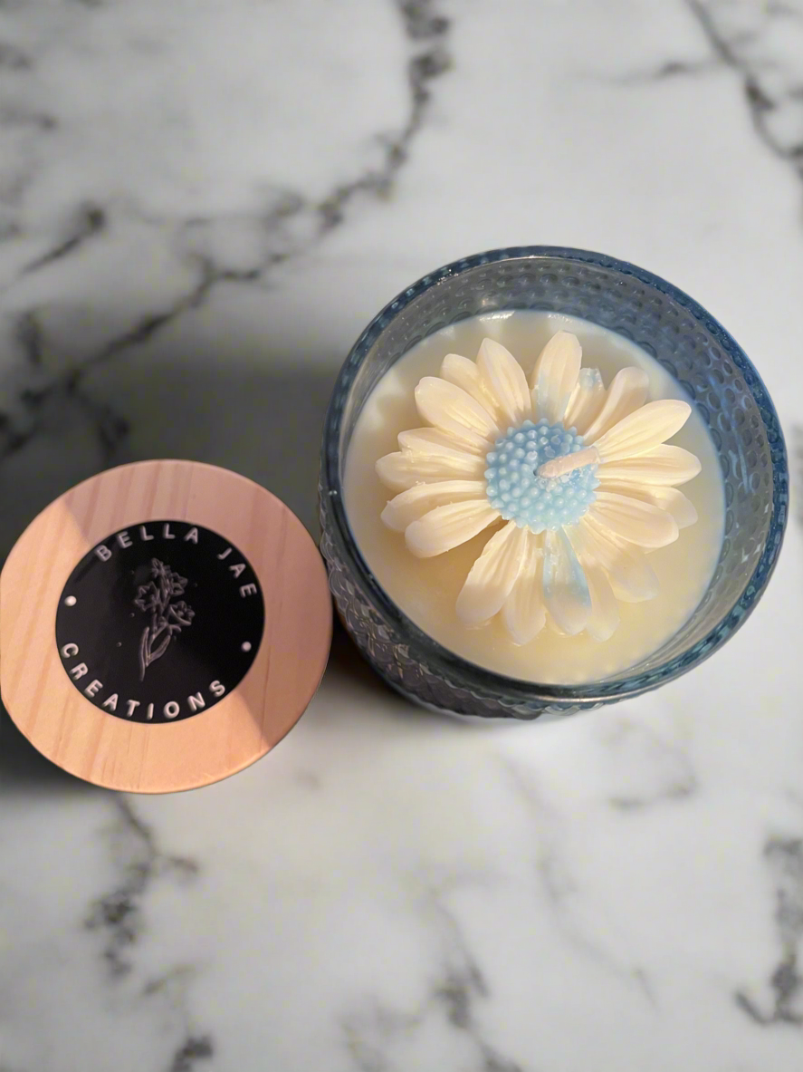 Blue Daisy 9oz Soy Candle