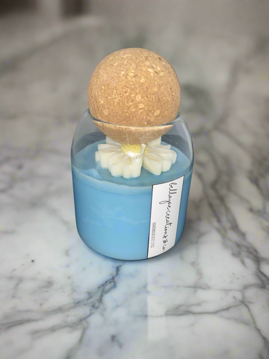 Daisy Springtime Scented 15oz Soy Candle