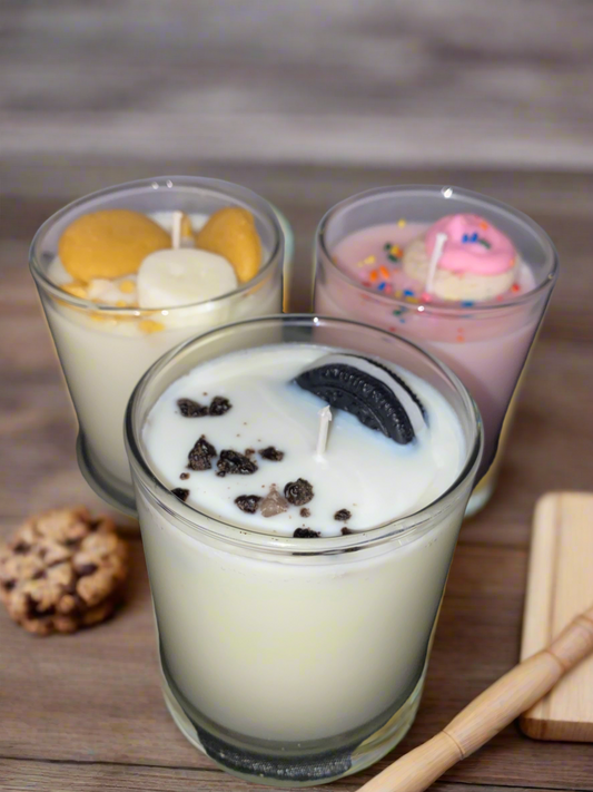 Cookie Dunk Cookies n’ Cream Scented 12 oz Soy Candle